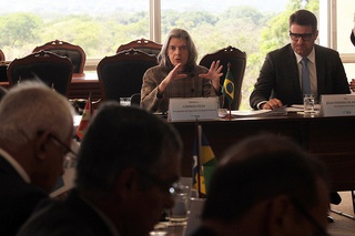 Cármen Lúcia informa aos presidentes dos tribunais de Justiça adoção de sistema de controle prisional.