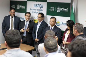 Secretário de justiça do Piauí, Dr. Daniel  Oliveira e novos diretores da Sejus/PI (Foto: Sejus)