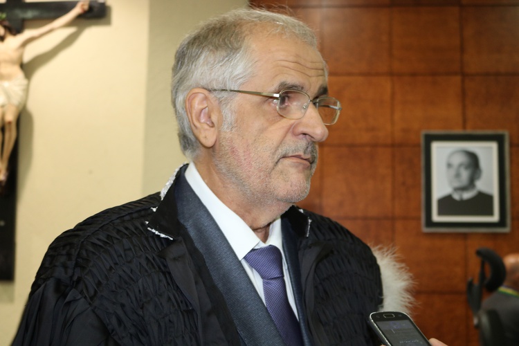 Presidente do TRE/PI, desembargador Joaquim Santana.