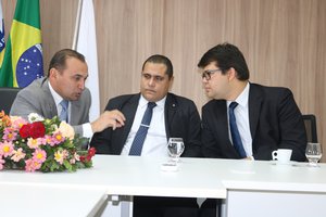 Presidente Erivan Lopes e Chico Lucas da OAB/PI (Foto: TELSÍRIO ALENCAR/PAUTAJUDICIAL)