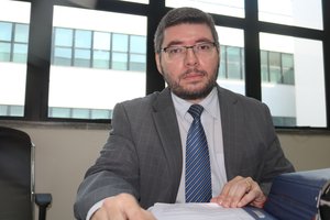 Dr. Edvaldo de Sousa Rebouças Juiz auxiliar da 1ª Vara Criminal de Teresina. (Foto: TELSÍRIO ALENCAR/PAUTAJUDICIAL)
