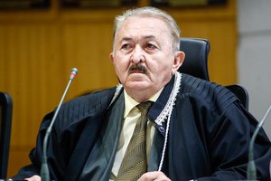 Desembargador Edvaldo Pereira de Moura do TJ/PI (Foto: GP1/Lucas Dias)