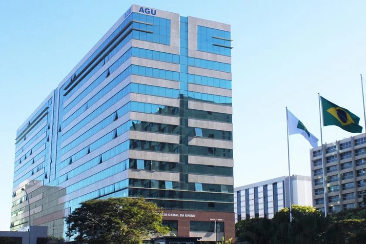 Para advogados, AGU é um “arranjo mal-acabado” a serviço de Bolsonaro