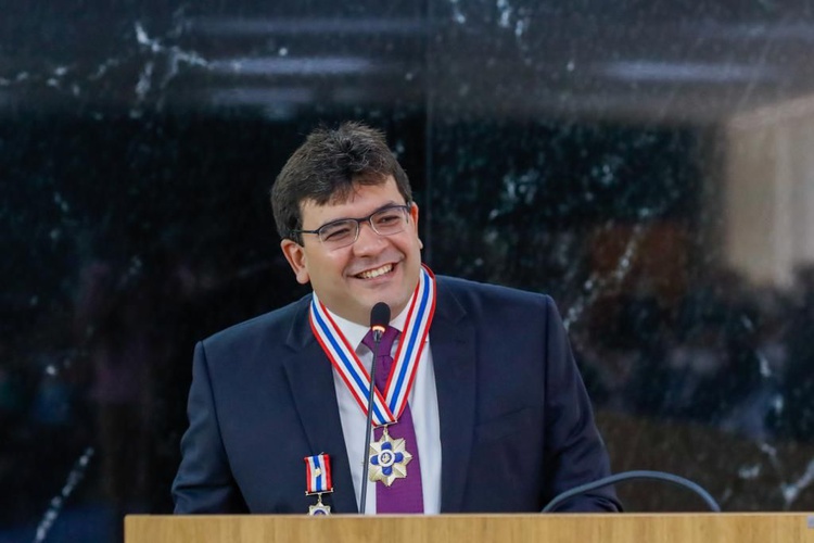 Rafael Fonteles é homenageado pelo Tribunal de Justiça com Medalha do Mérito Judiciário