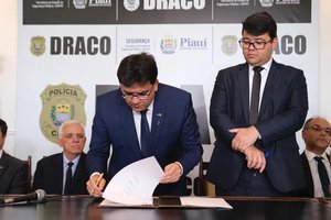 Governador assina decreto de criação das Áreas Integradas de Segurança nesta quarta(10) (Foto: Divulgação)