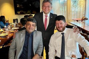 Advogados Einstein Sepúlveda, Edson Araújo e Vinicius Cabral (Foto: Reprodução)