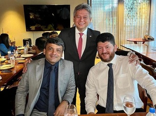 Advogados Einstein Sepúlveda, Edson Araújo e Vinicius Cabral