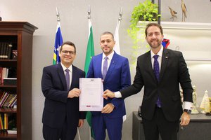 Advogados Raimundo Júnior, Lucimar dos Santos e Rafael Neiva. (Foto: TELSIRIO ALENCAR/PAUTA JUDICIAL)
