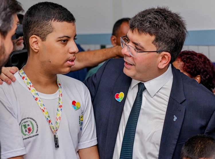 Governador Rafael sanciona lei que institui Semana Estadual da Maternidade Atípica