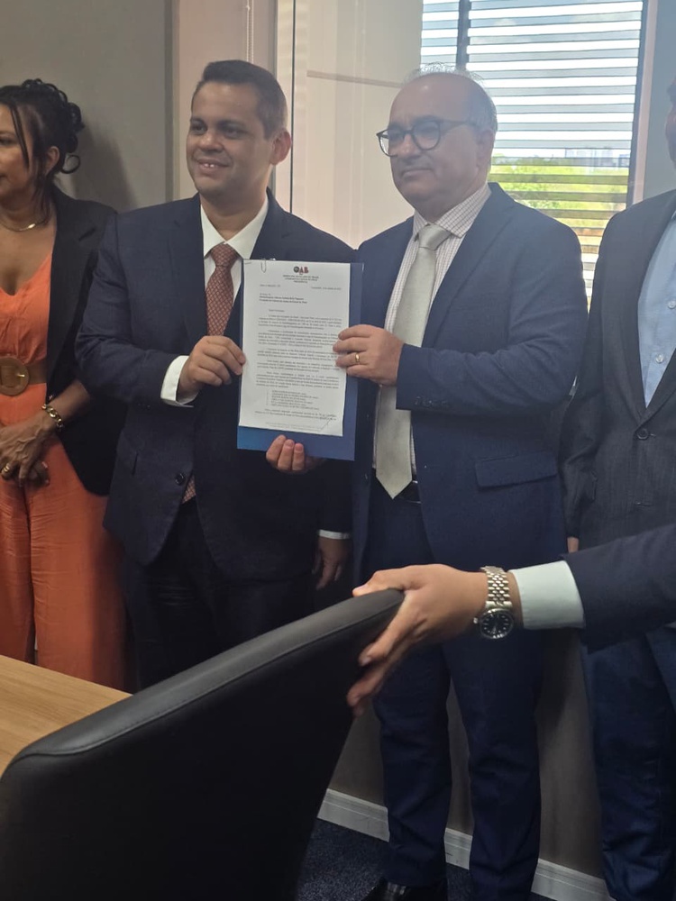 Presidente do TJ/PI recebe lista da OAB/P e define data para tríplice