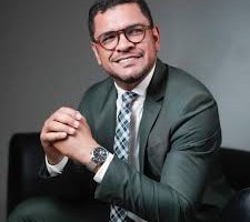 O advogado Raimundo Vitor Barros Dias confirmou, com exclusividade ao Pauta Judicial, que entrará na disputa pela vaga de desembargador do Quinto Constitucional do Tribunal de Justiça do Piauí (TJ/PI) (Foto: Reprodução)