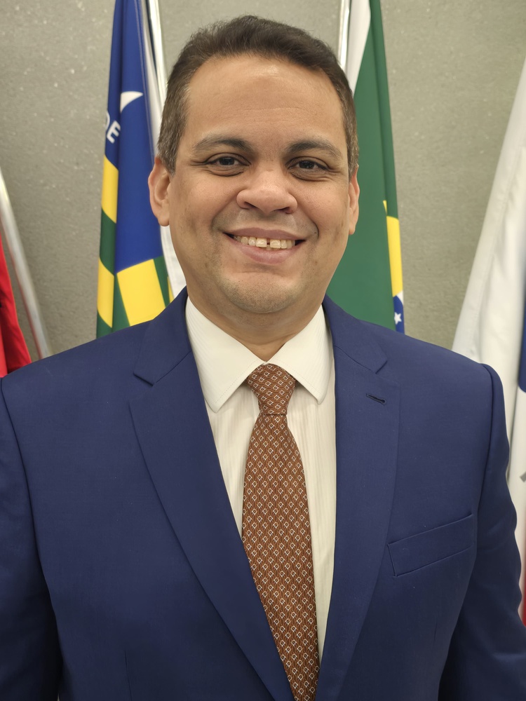 Presidente da OAB/PI, advogado Raimundo Júnior
