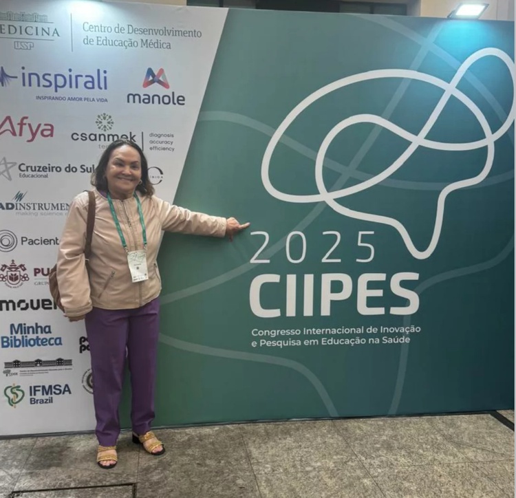 Professora Tânia Sampaio