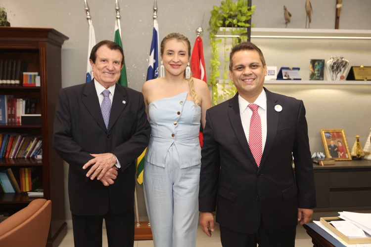 Advogado Estenio Campelo lança sua 