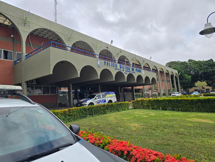 Polícia Militar prende homem suspeito por tentativa de feminicídio no bairro Promorar