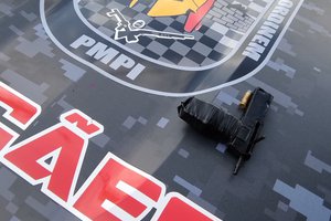 Polícia Militar prende dupla com arma de fogo após perseguição em Teresina (Foto: Divulgação)