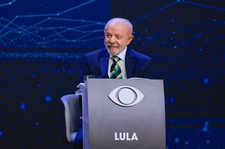 Lula anuncia abertura de sigilos