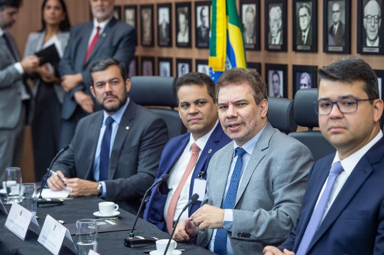 MJSP e OAB discutem estratégias de combate a golpes de falsos advogados