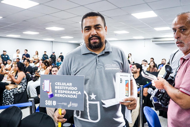 Programa já recuperou quase 16 mil celulares e reduziu roubos de aparelhos em 80% no Piauí, destaca Rafael Fonteles