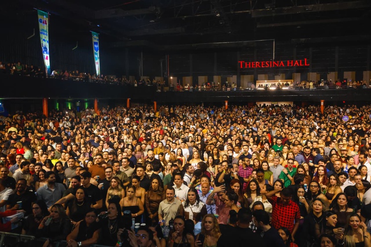 Arraiá da Advocacia 2026 reúne 9 mil pessoas em noite histórica no Theresina Hall com show da Taty Girl