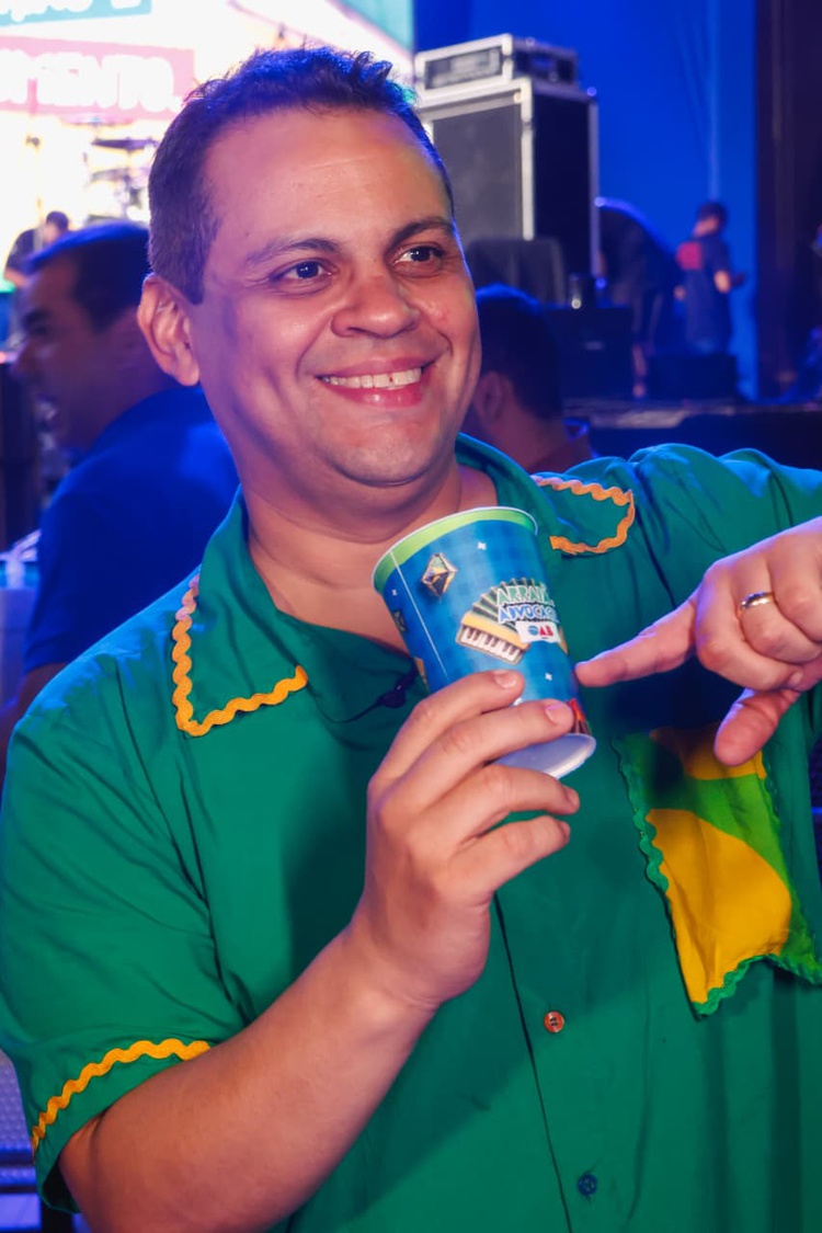 Arraiá da Advocacia 2026 reúne 9 mil pessoas em noite histórica no Theresina Hall com show da Taty Girl