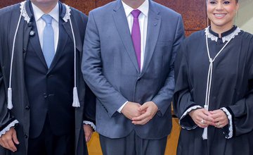 Rafael prestigia posse da primeira juíza titular do TRE-PI na história da Corte Eleitoral (Foto: Dvulgação) Rafael prestigia posse da primeira juíza titular do TRE-PI na história da Corte Eleitoral (Foto: Dvulgação)